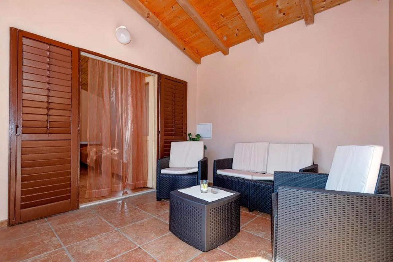 House With A Parking Space Svirce, Hvar - 17682 Ferienhaus